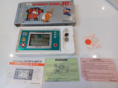 Nintendo game watch 1982 - &,