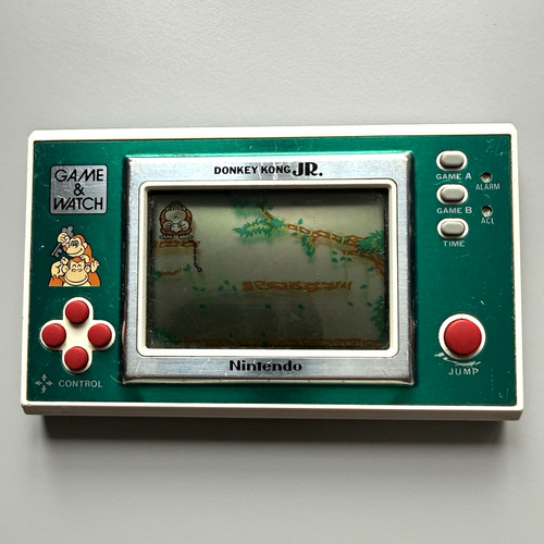 Nintendo game watch - nintendo,